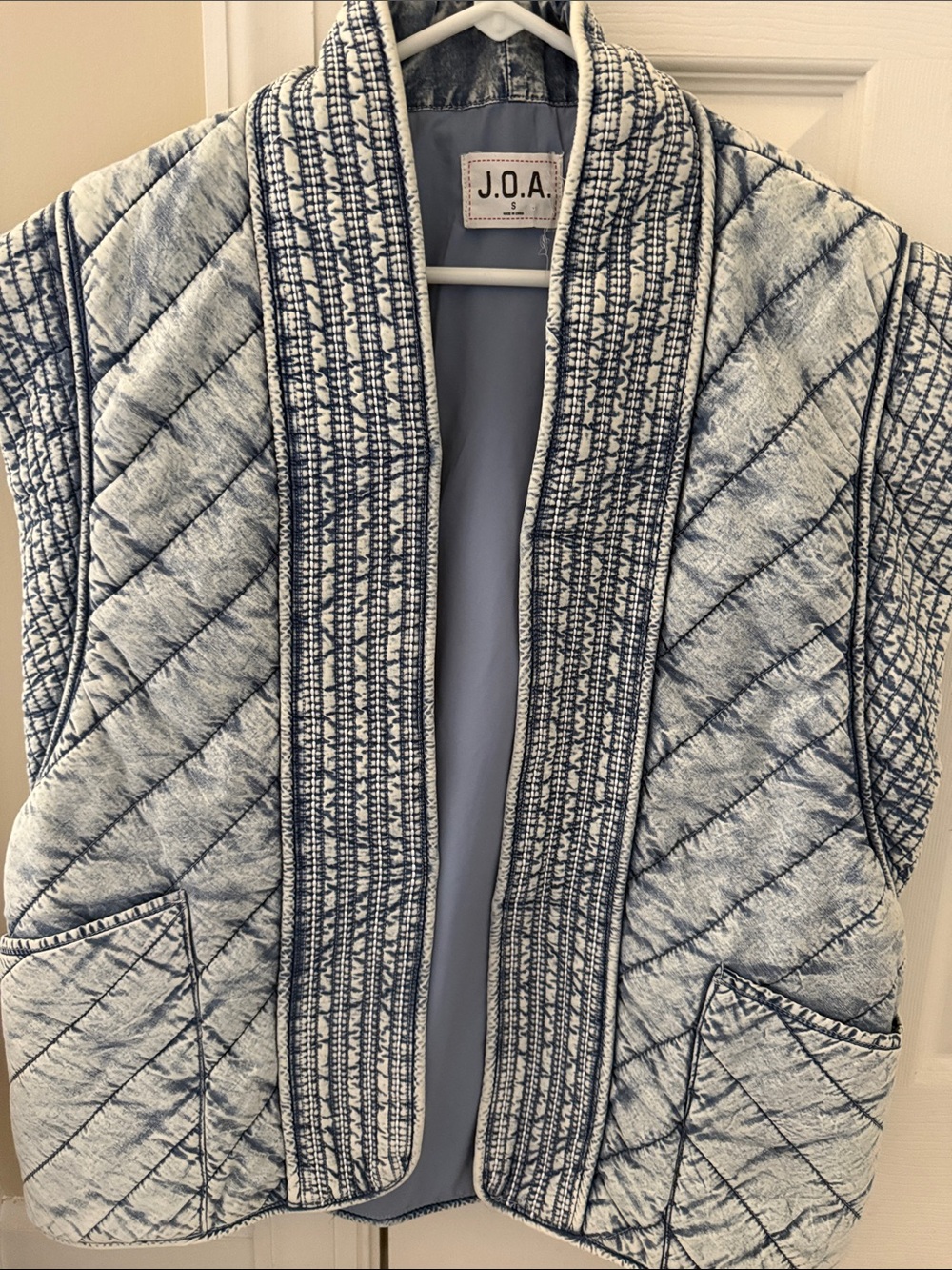 J.O.A. Quilted Blue & White Open Front Vest